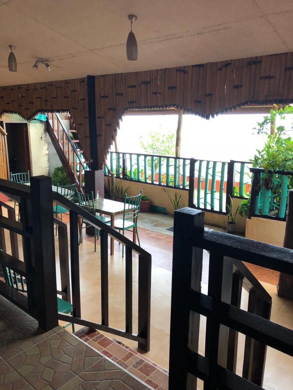 Rl Coastline Inn El Nido Bagian luar foto