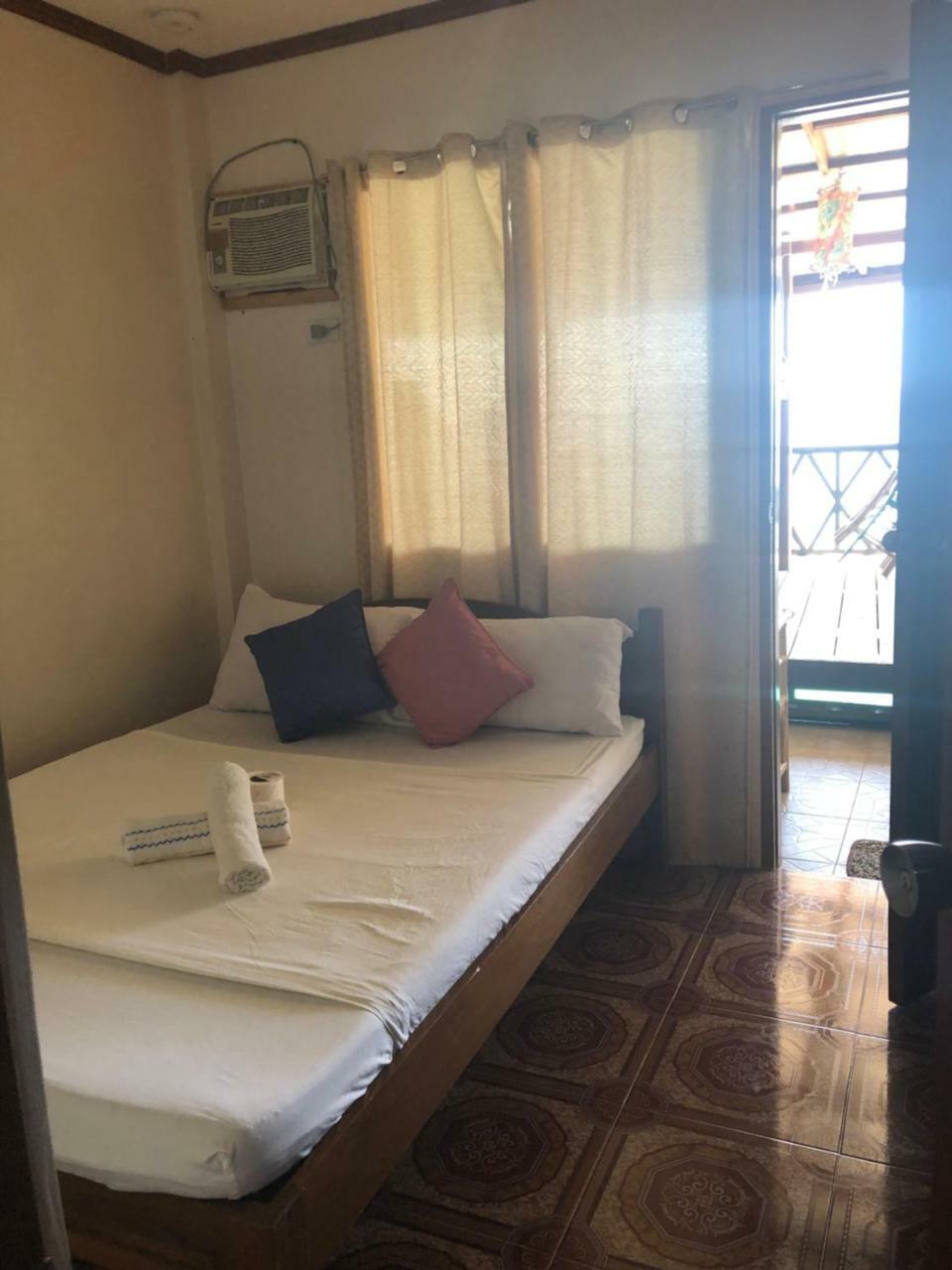 Rl Coastline Inn El Nido Bagian luar foto