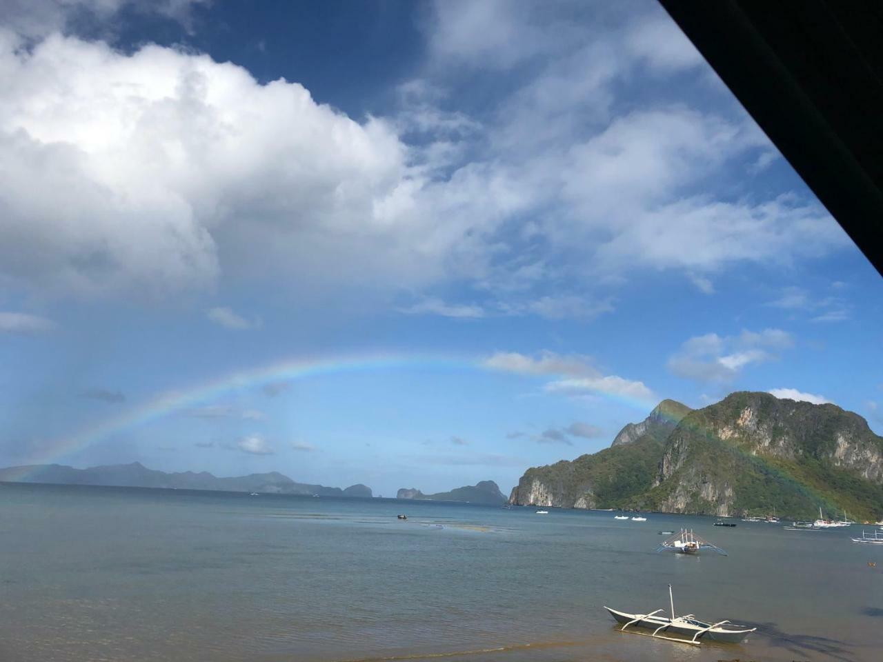 Rl Coastline Inn El Nido Bagian luar foto